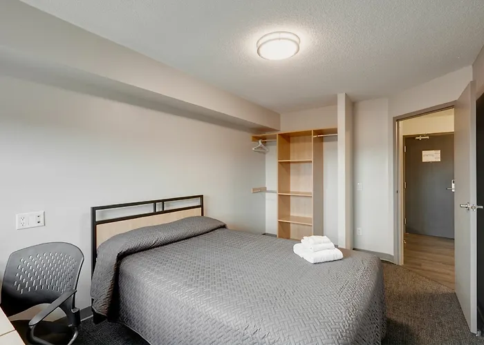 Deluxe King Two Room Suite